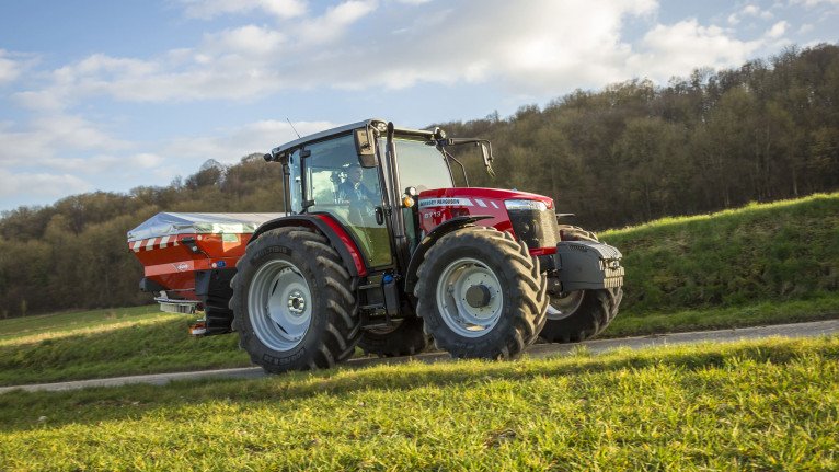 Трактор MF 6713 від Бізон-Тех