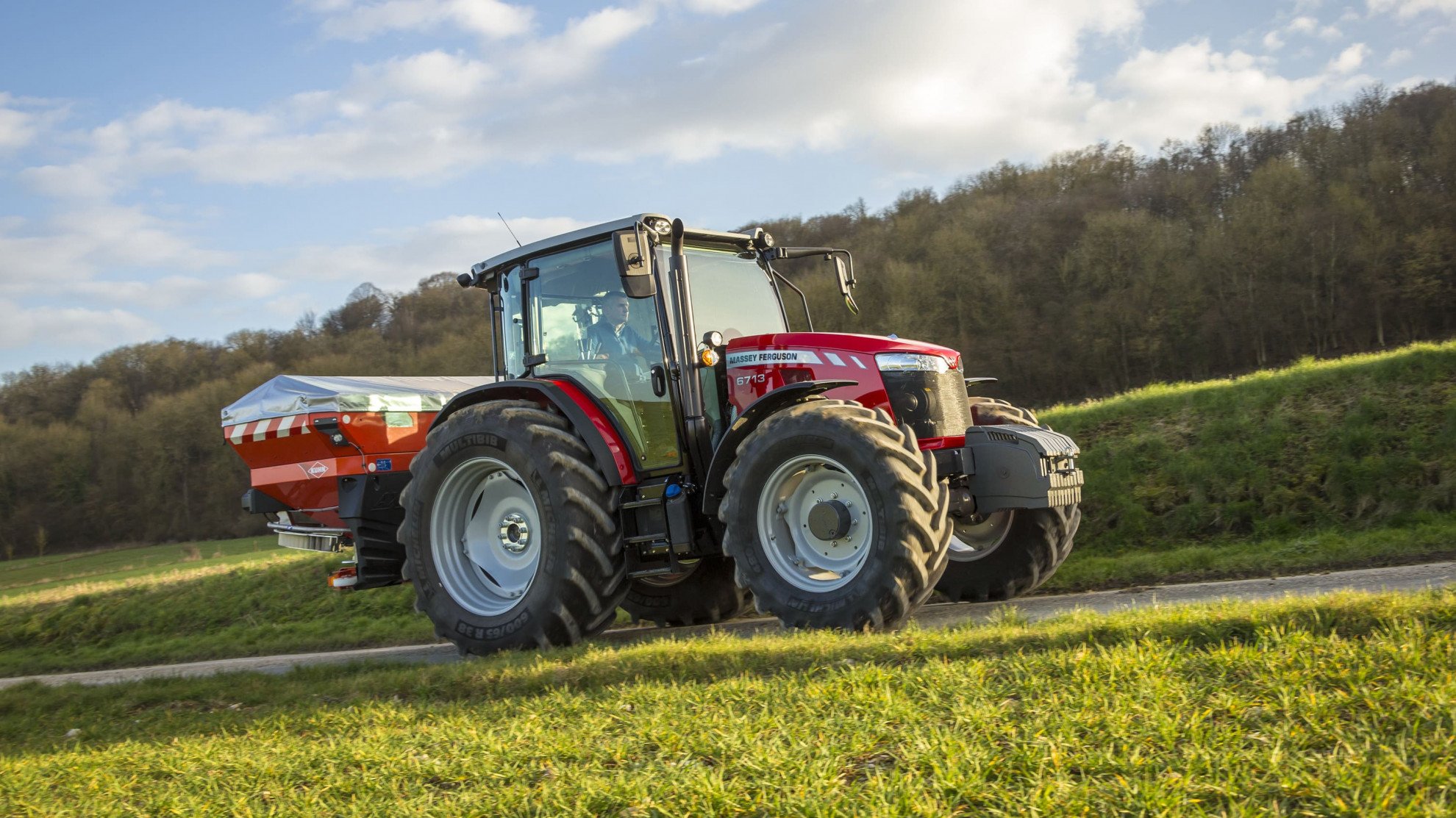 Трактор MF 6713 от Бизон-Тех