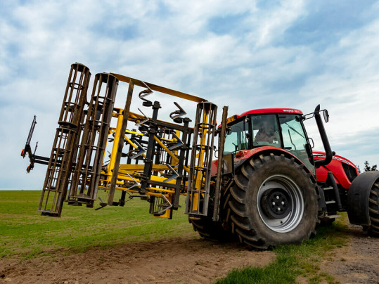 Робота Джон Дир Зетор Кубота