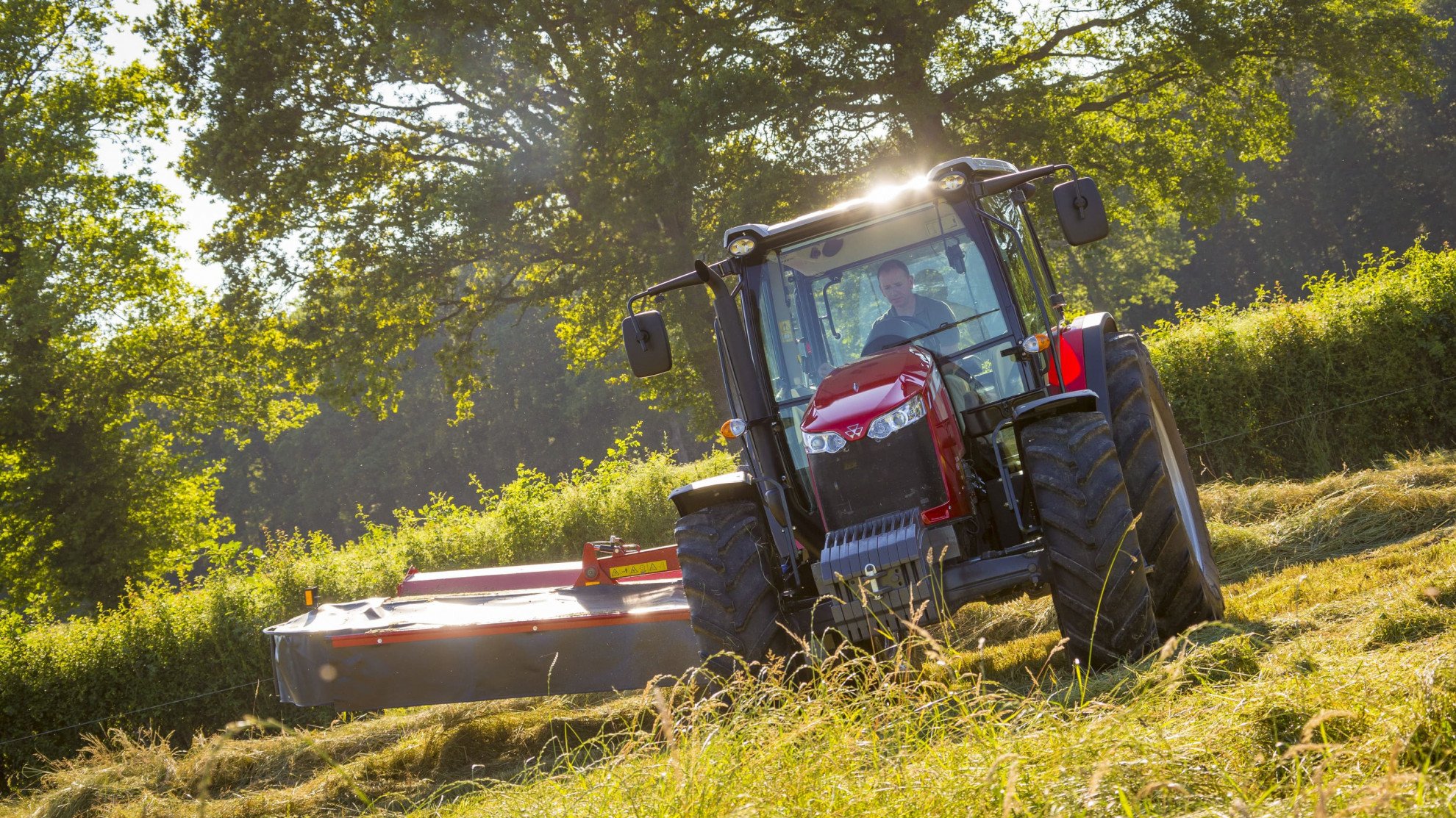 Трактор MF 6713 от Бизон-Тех