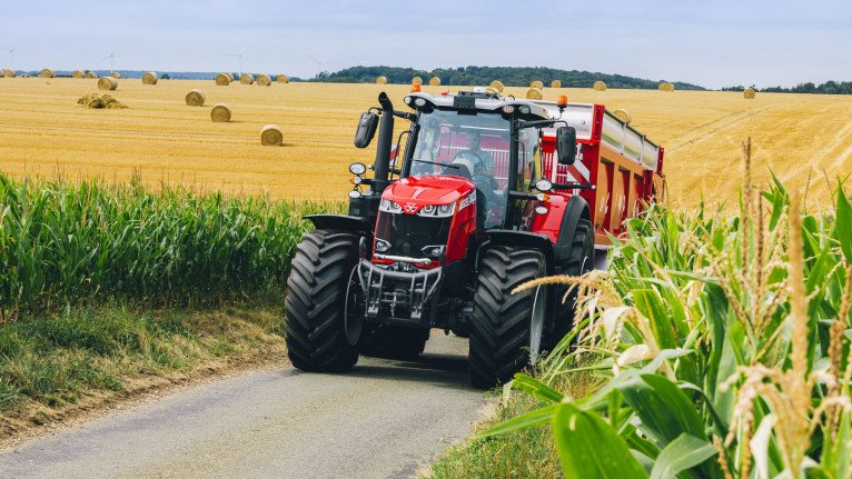 Трактор MF 8740 S від Ін Форс Груп