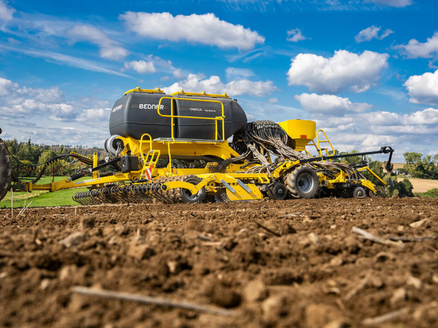 Універсальна сівалка OMEGA_FL