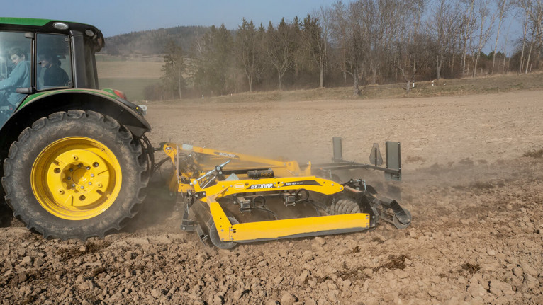 Передпосевной культиватор Беднар Лемкен Амазоне Хорш Фармет Уния Гаспардо Джон дир