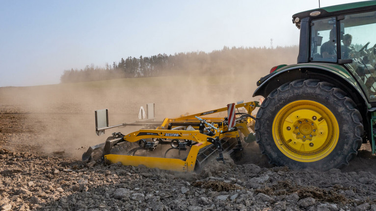 культиватор Джон Дир Челенджер Грейт Плейнс Массей