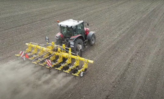 Ведення по камері для міжрядного обробітку