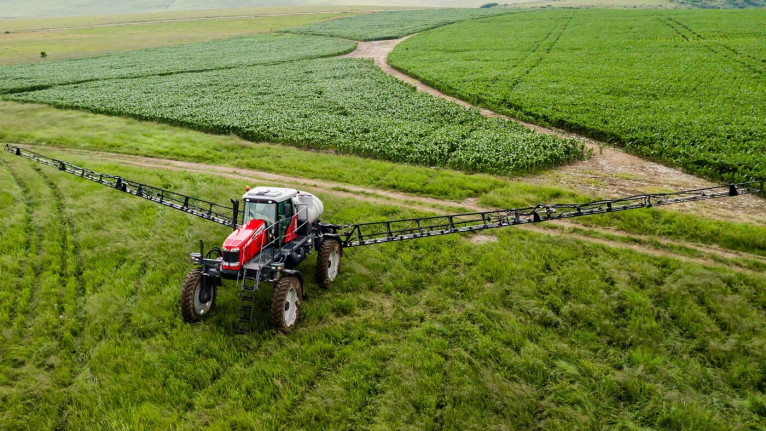 Massey Ferguson 9335