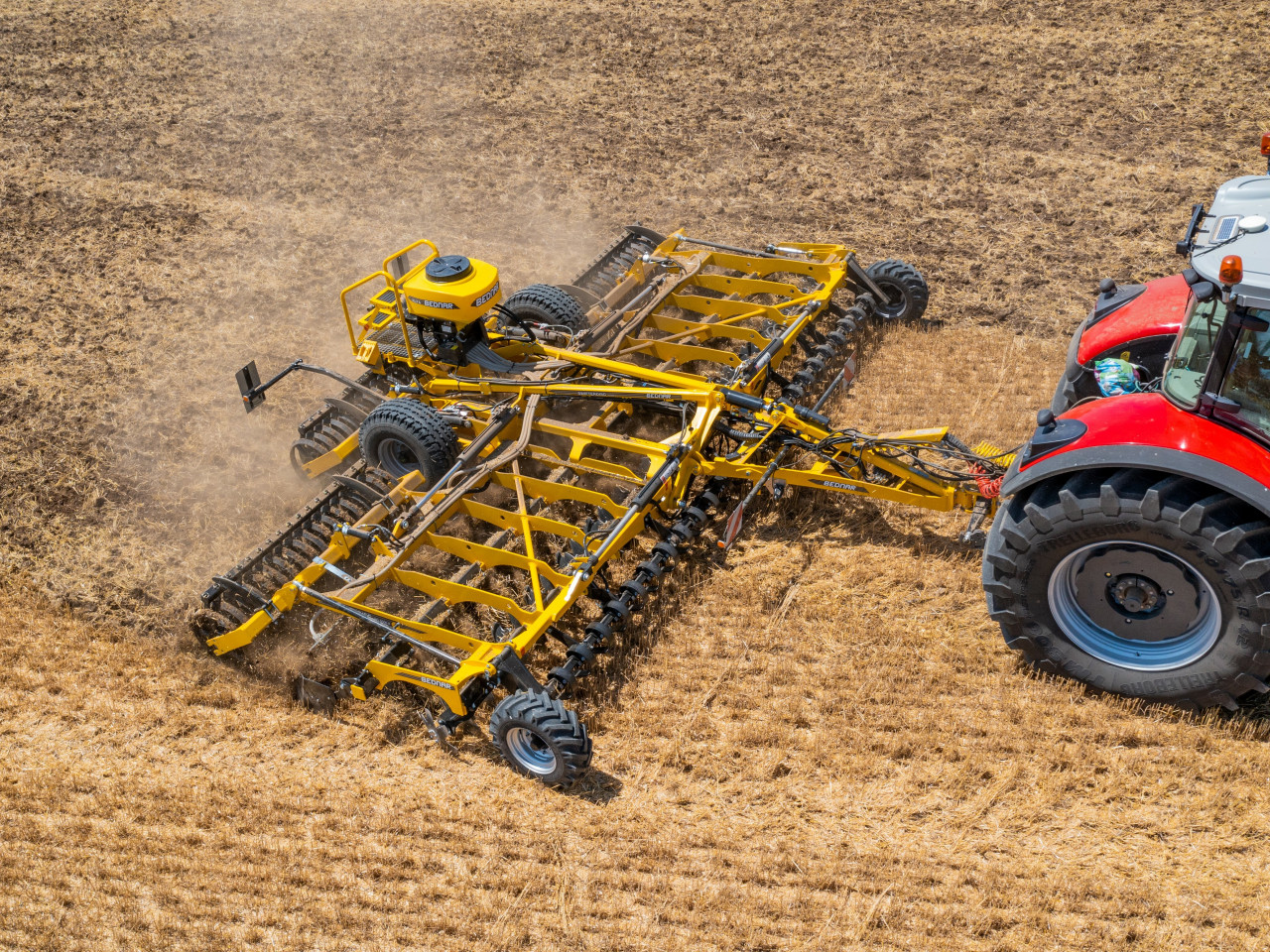 Провокування проростання падалиці та руйнування капілярного шару