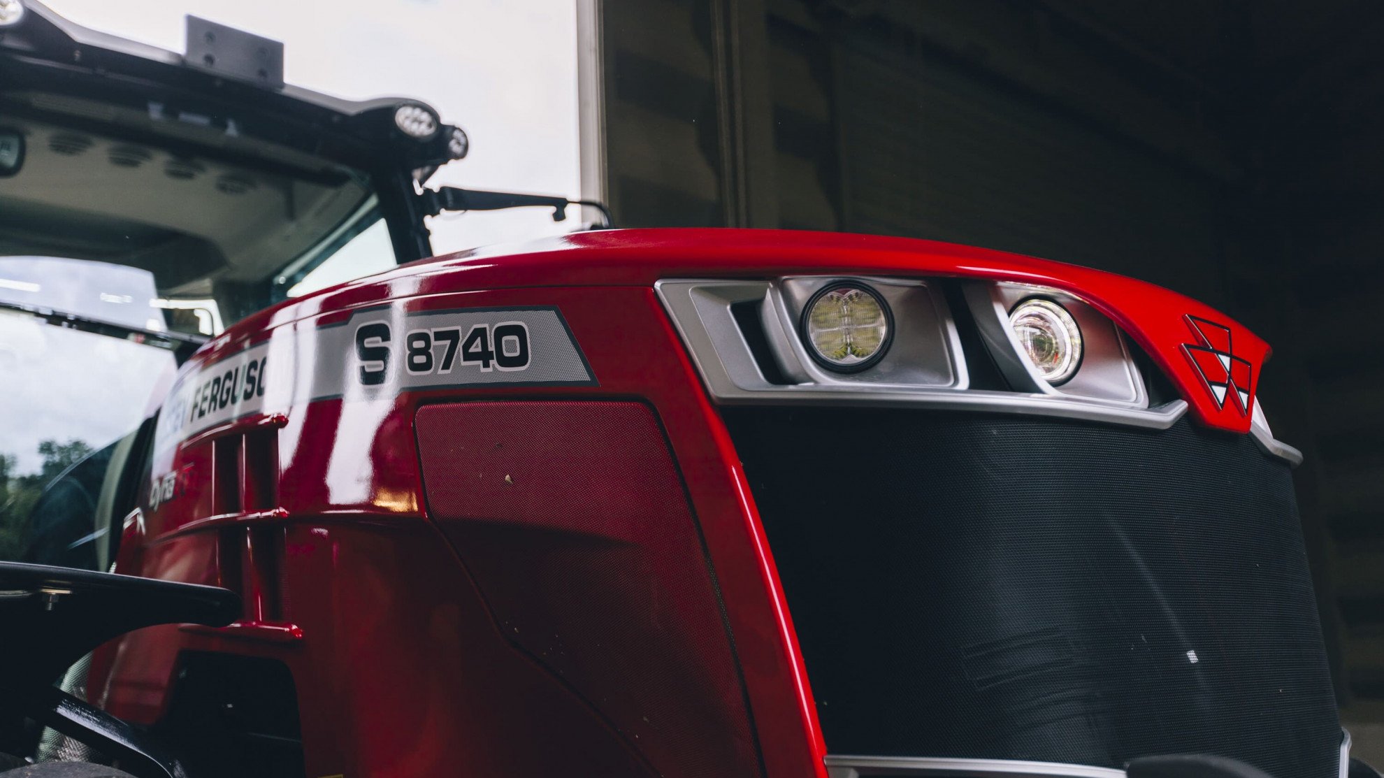 Трактор MF 8740 S