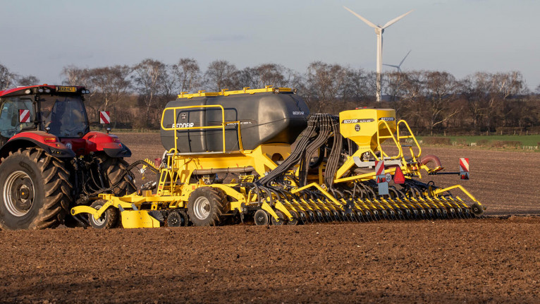 omega-00-6000-fl.-massey-ferguson-8s